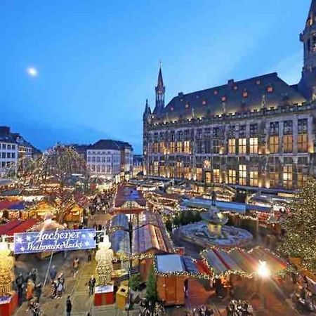 Modernes Apartment Mit 75Qm Mit Balkon & Aussicht 亚琛 外观 照片