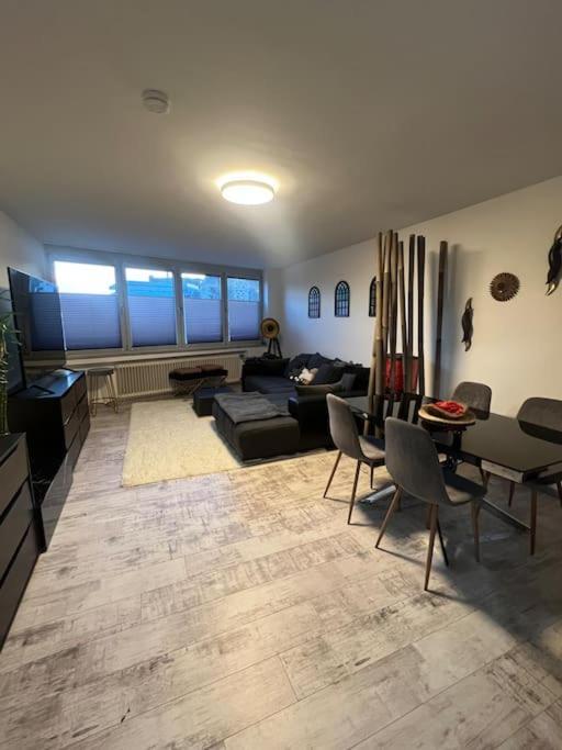 Modernes Apartment Mit 75Qm Mit Balkon & Aussicht 亚琛 外观 照片