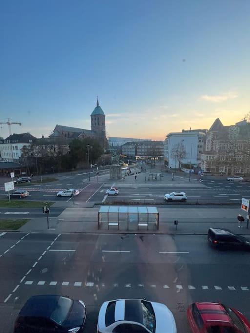 Modernes Apartment Mit 75Qm Mit Balkon & Aussicht 亚琛 外观 照片