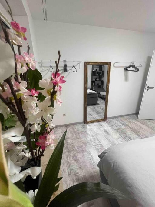 Modernes Apartment Mit 75Qm Mit Balkon & Aussicht 亚琛 外观 照片