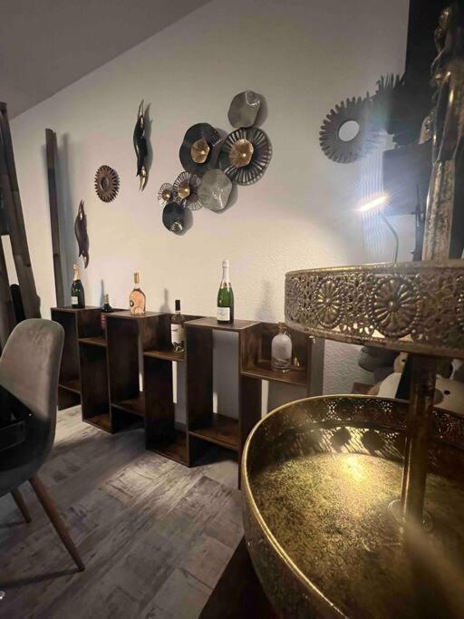 Modernes Apartment Mit 75Qm Mit Balkon & Aussicht 亚琛 外观 照片